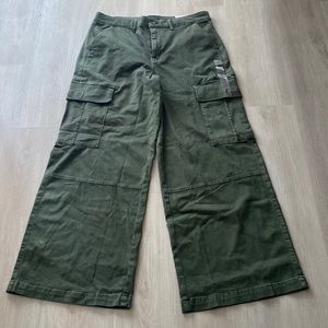 American eagle high waisted, wide leg stretch khakis